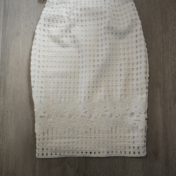 Guess White Sheer Floral Lattice Overlay Dress, SIZE 2 - Picture 10 of 15